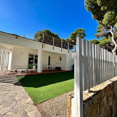 Angolo Mare Apartment&Rooms Porto Pino Esterno foto
