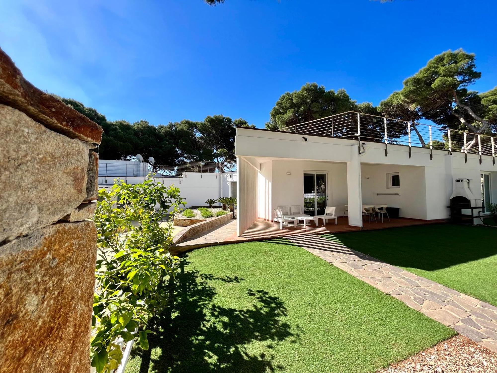Angolo Mare Apartment&Rooms Porto Pino Esterno foto